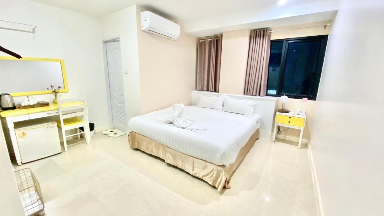 Abcyq Hotel Бангкок Экстерьер фото